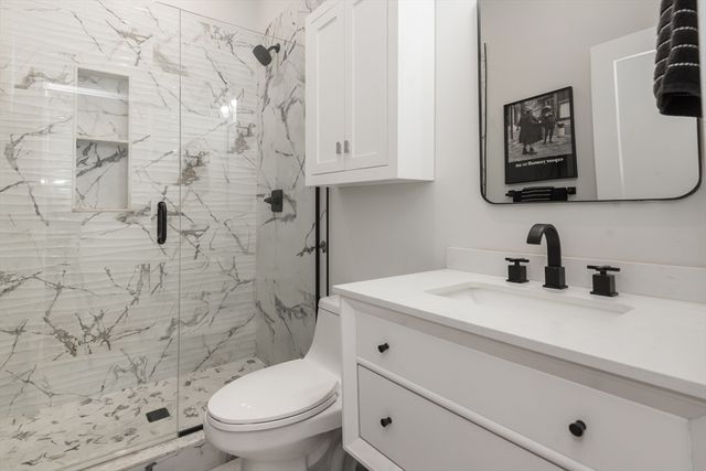 46 Union St 8, Weymouth, MA 02190