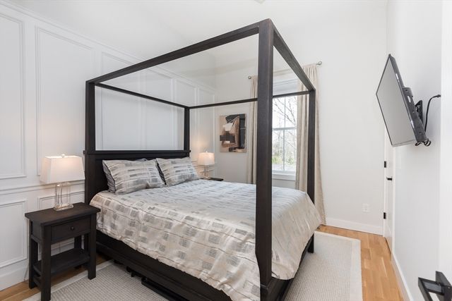 46 Union St 8, Weymouth, MA 02190