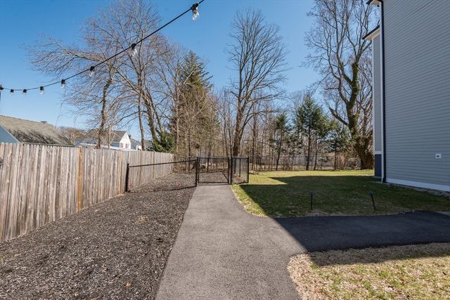 46 Union St 8, Weymouth, MA 02190