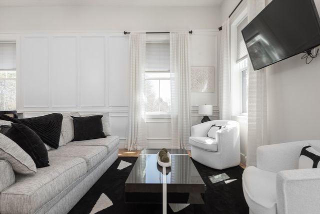 46 Union St 8, Weymouth, MA 02190