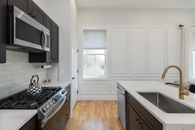 46 Union St 8, Weymouth, MA 02190