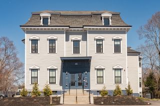 46 Union St 8, Weymouth, MA 02190