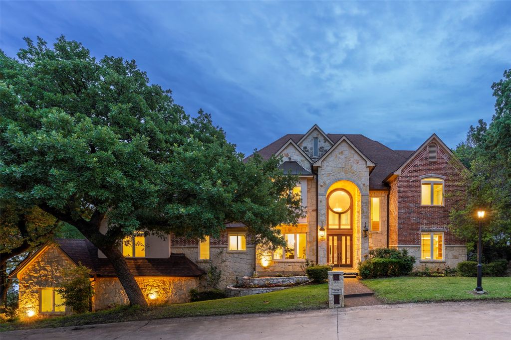 2639 Hemingway Court, Arlington, TX 76006