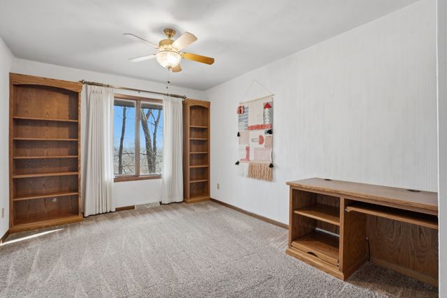 4828 6th Avenue Drive, Moline, IL 61265