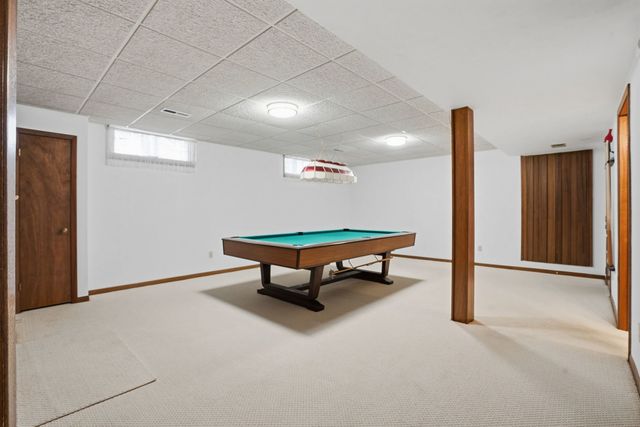 4828 6th Avenue Drive, Moline, IL 61265