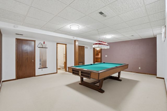 4828 6th Avenue Drive, Moline, IL 61265