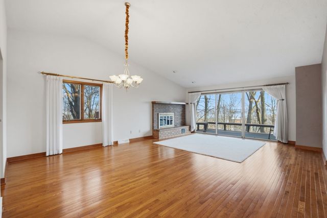 4828 6th Avenue Drive, Moline, IL 61265