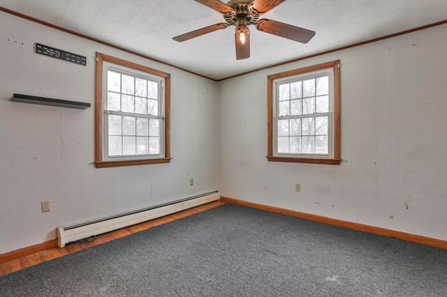 12 Hemlock Street, Hudson, NH 03051