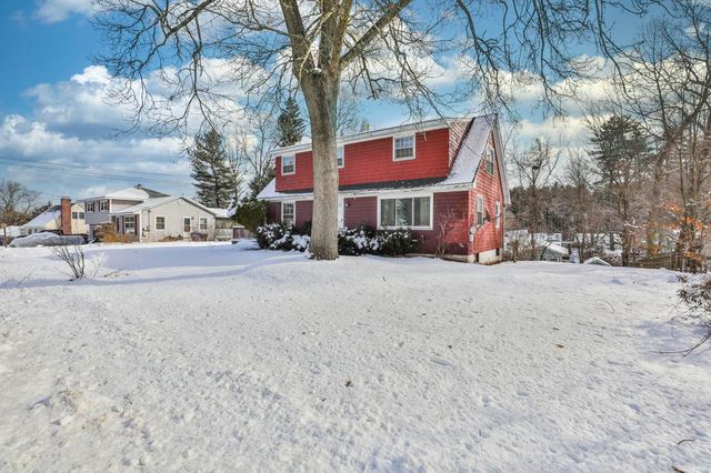 12 Hemlock Street, Hudson, NH 03051