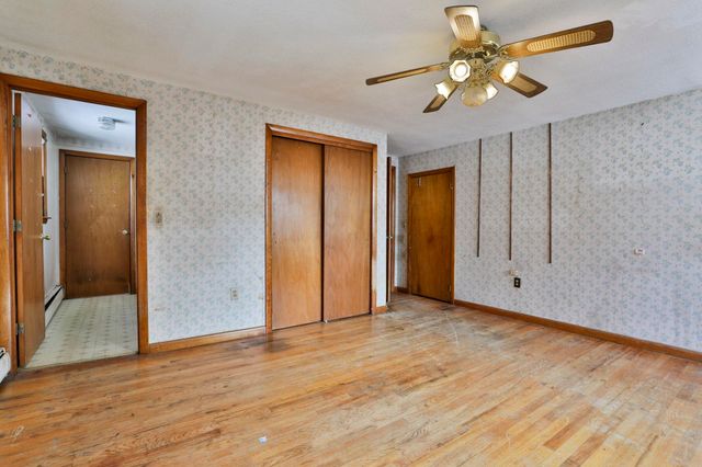 12 Hemlock Street, Hudson, NH 03051