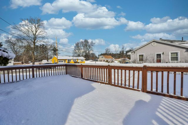 12 Hemlock Street, Hudson, NH 03051