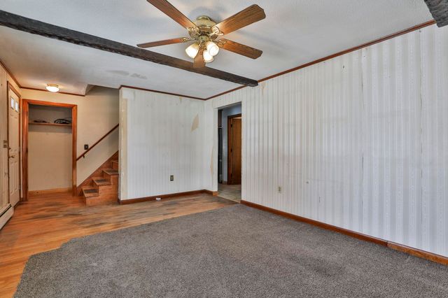 12 Hemlock Street, Hudson, NH 03051