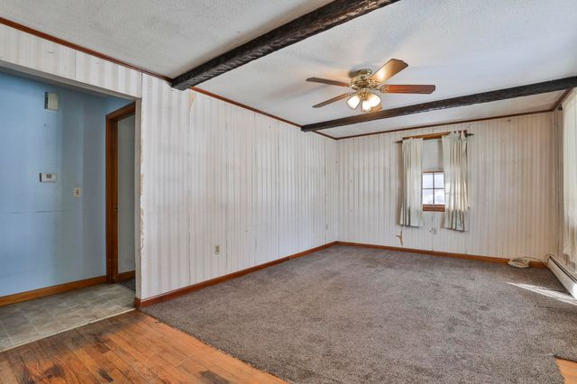 12 Hemlock Street, Hudson, NH 03051