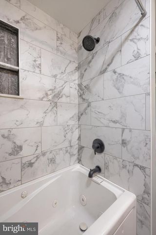 460 GREENVILLE RD, Denver, PA 17517