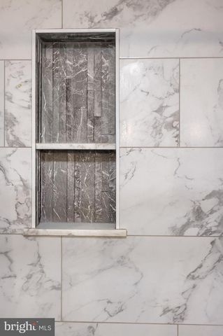 460 GREENVILLE RD, Denver, PA 17517