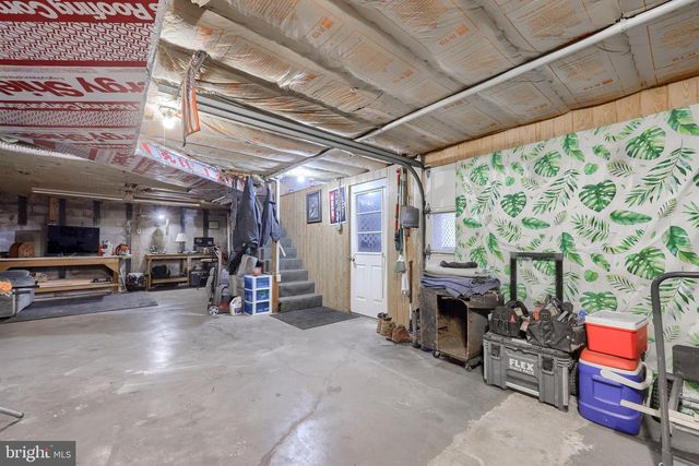 460 GREENVILLE RD, Denver, PA 17517