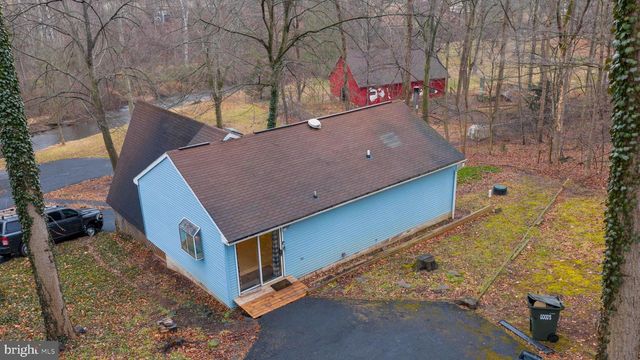 460 GREENVILLE RD, Denver, PA 17517