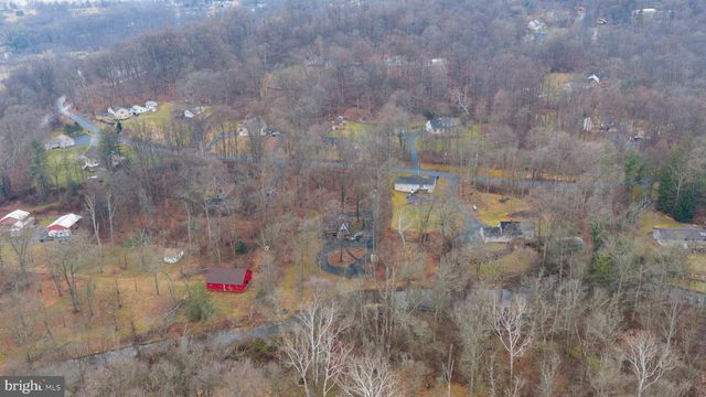 460 GREENVILLE RD, Denver, PA 17517