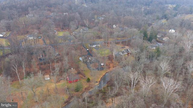 460 GREENVILLE RD, Denver, PA 17517