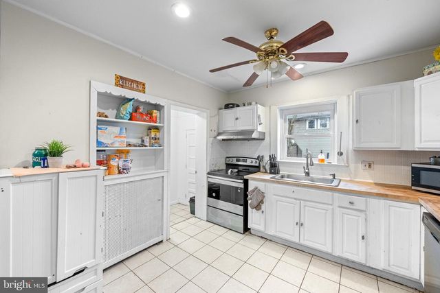 1009 QUEEN ST, Pottstown, PA 19464