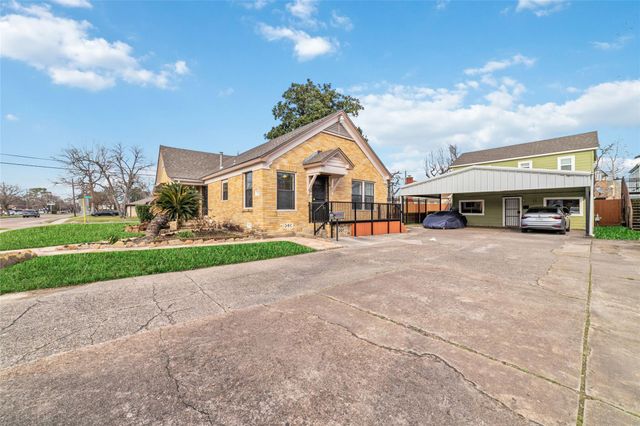 5012 Irvington Boulevard, Houston, TX 77009