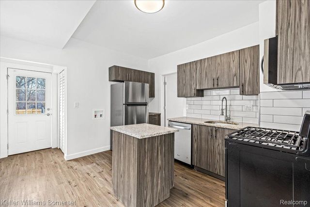 6091 Vermont B, Detroit, MI 48208