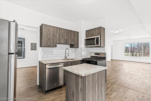 6091 Vermont B, Detroit, MI 48208