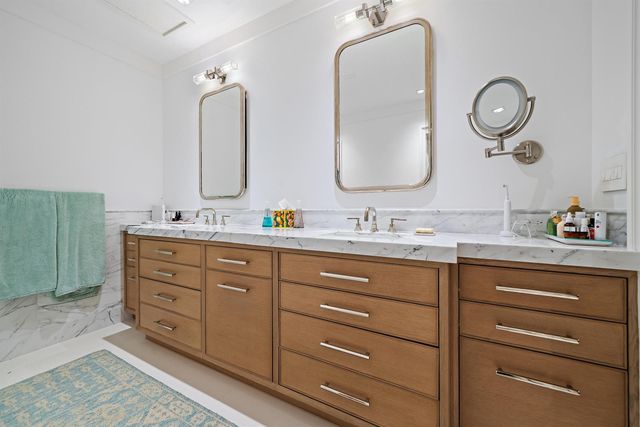 160 Chilean Avenue, Palm Beach, FL 33480