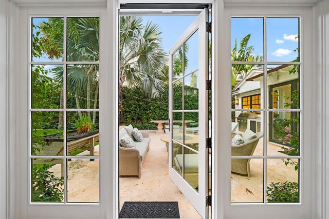 160 Chilean Avenue, Palm Beach, FL 33480