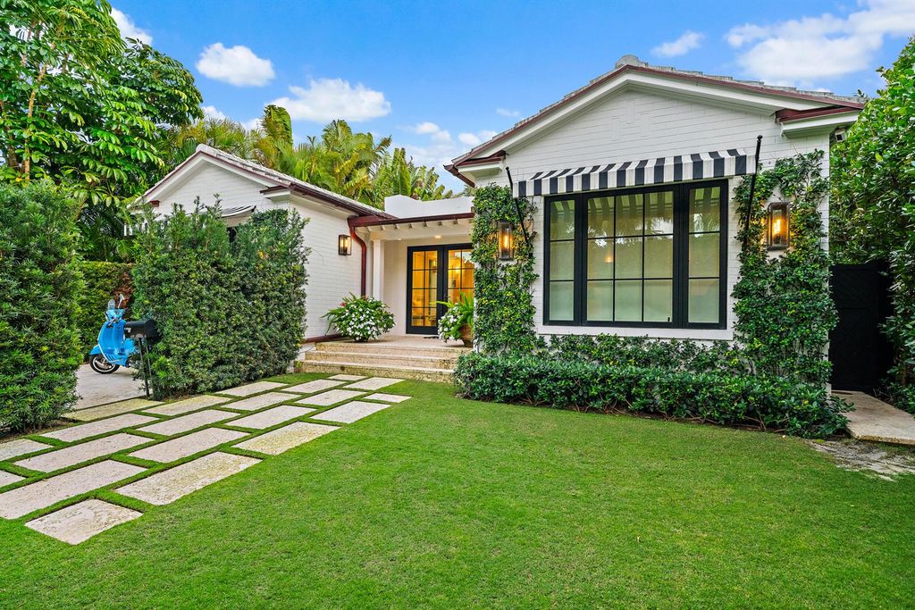 160 Chilean Avenue, Palm Beach, FL 33480