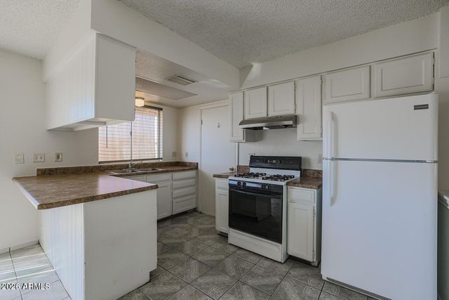 3020 N 87TH Avenue, Phoenix, AZ 85037