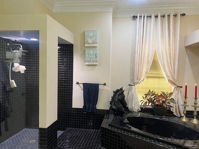 161 Le Port Dr, Pensacola Beach, FL 32561