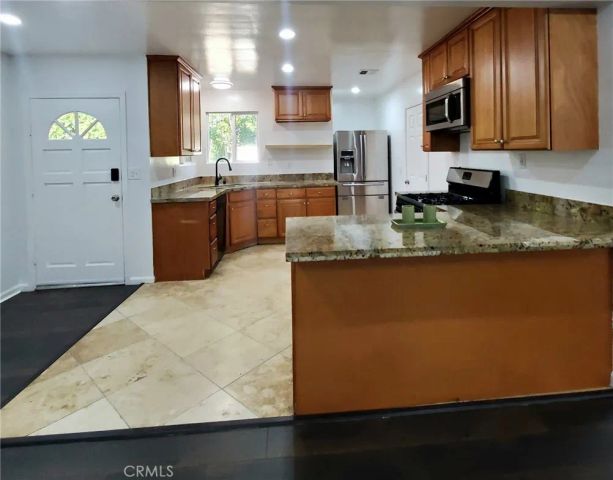 7121 Jumilla, Winnetka, CA 91306