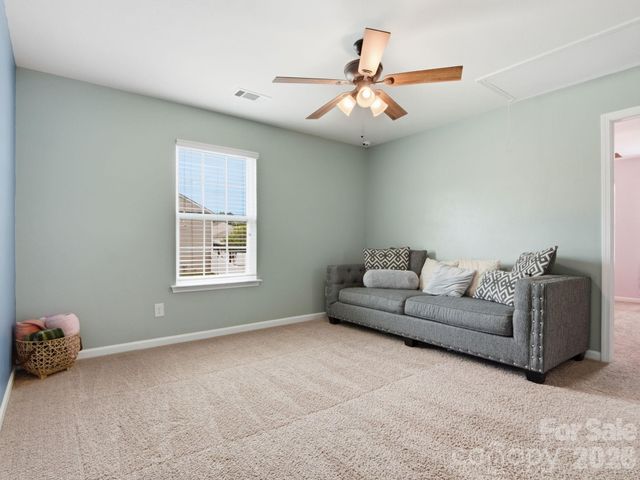 115 Harvest Pointe Drive, Statesville, NC 28677