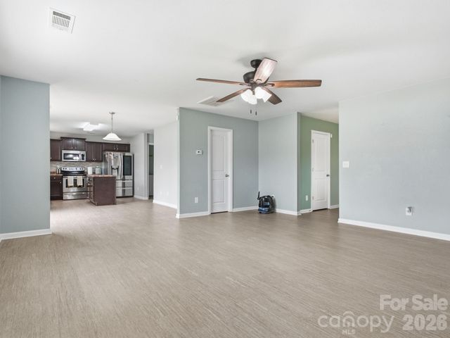 115 Harvest Pointe Drive, Statesville, NC 28677