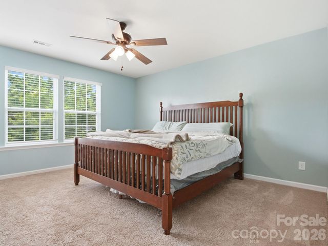 115 Harvest Pointe Drive, Statesville, NC 28677