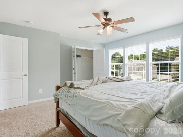 115 Harvest Pointe Drive, Statesville, NC 28677