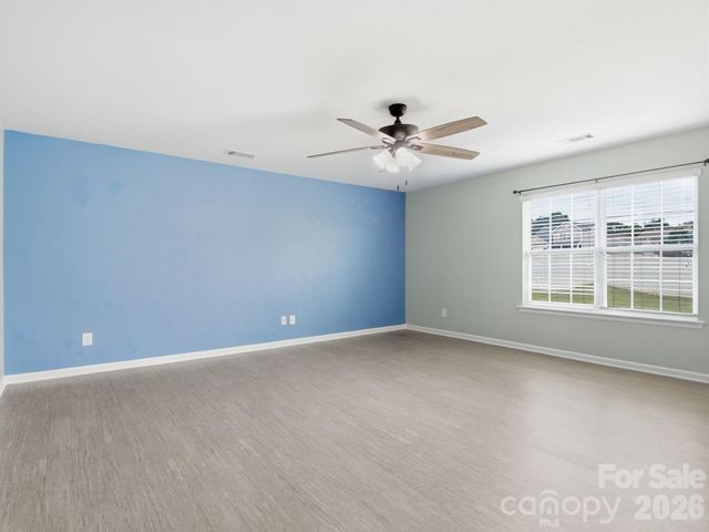 115 Harvest Pointe Drive, Statesville, NC 28677