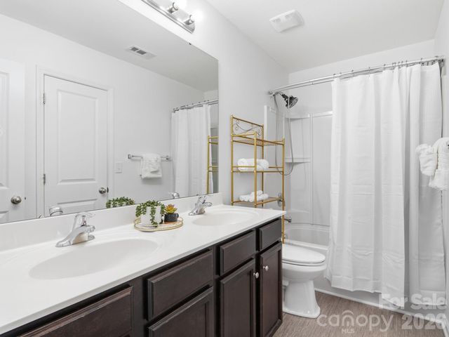 115 Harvest Pointe Drive, Statesville, NC 28677