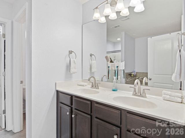 115 Harvest Pointe Drive, Statesville, NC 28677