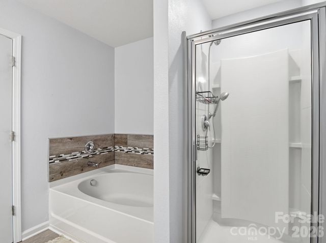 115 Harvest Pointe Drive, Statesville, NC 28677