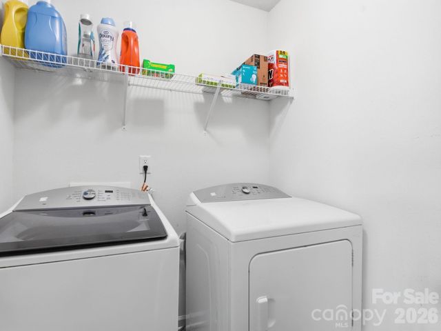 115 Harvest Pointe Drive, Statesville, NC 28677
