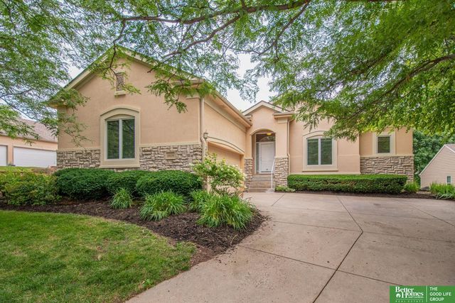 11426 Iowa Circle, Omaha, NE 68142