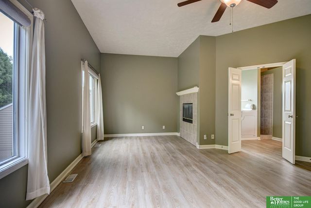11426 Iowa Circle, Omaha, NE 68142