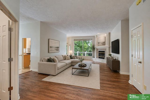 11426 Iowa Circle, Omaha, NE 68142