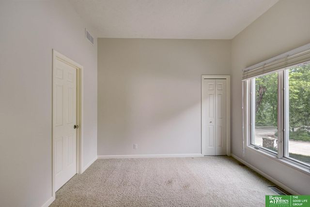11426 Iowa Circle, Omaha, NE 68142
