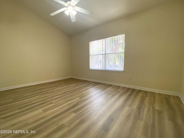 120 SEMINOLE Road, Atlantic Beach, FL 32233