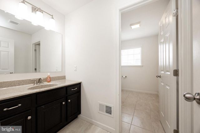 613 CHAMBERLAIN ST, Coatesville, PA 19320