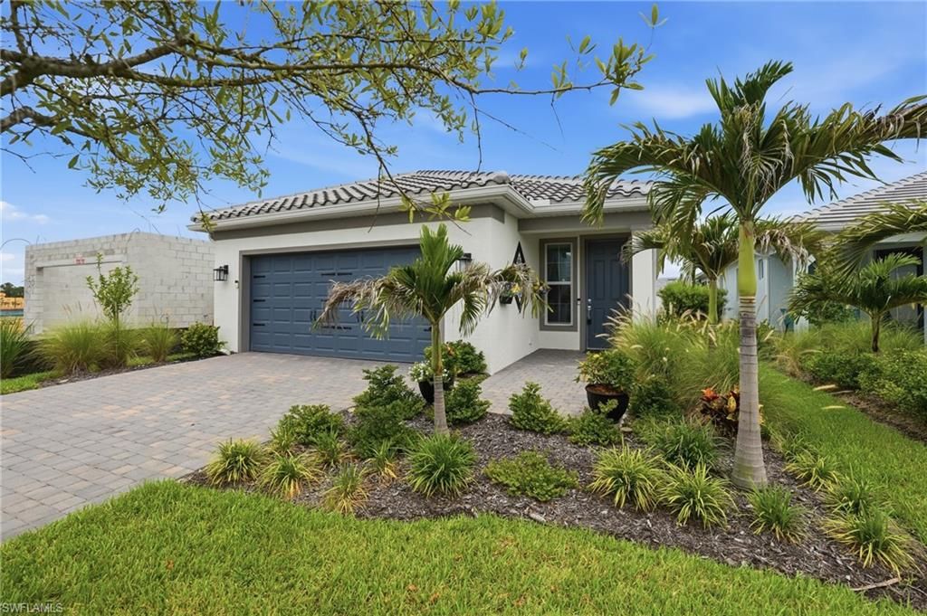 7427 Blue Salvia DR, North Fort Myers, FL 33917