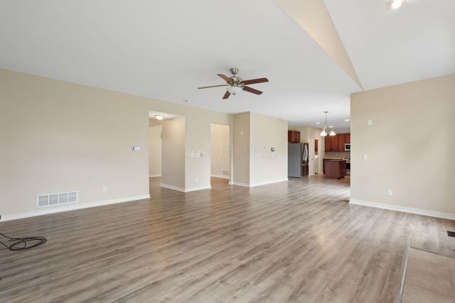 6294 Jeffrelyn Drive, Hilliard, OH 43026